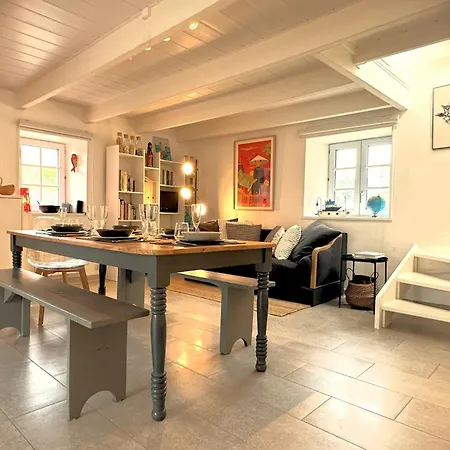 Holiday home Ty Jeanne-maison Bretonne Avec Jardin Proche *